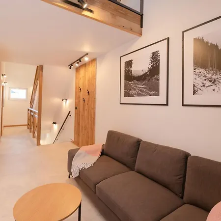Apartament Pod Stokiem E2 Z Garazem I Dwoma Lazienkami - Dream Apart Szczyrk Exterior photo